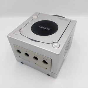 Nintendo GameCube Console Silver Powers On Wont Read Disc Japanese - Picture 1 of 8