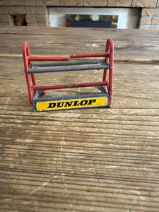 Vintage Dinky Dunlop Tyre Rack 786  RED metal plastic - Picture 1 of 7