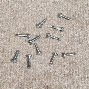 Lotto viti di ricambio Dyson DC33 originali OEM Dyson lotto di 9 viti Torx. - Foto 1 di 2