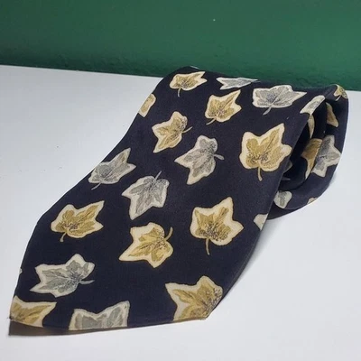 Corbata de cuello vintage Yves Saint Laurent YSL 100 % seda negra con patrón de hojas Foto 1 de 4