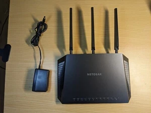 Netgear Nighthawd R7000 AC1900 Inteligentny router WiFi z ReadyShare - Zdjęcie 1 z 5