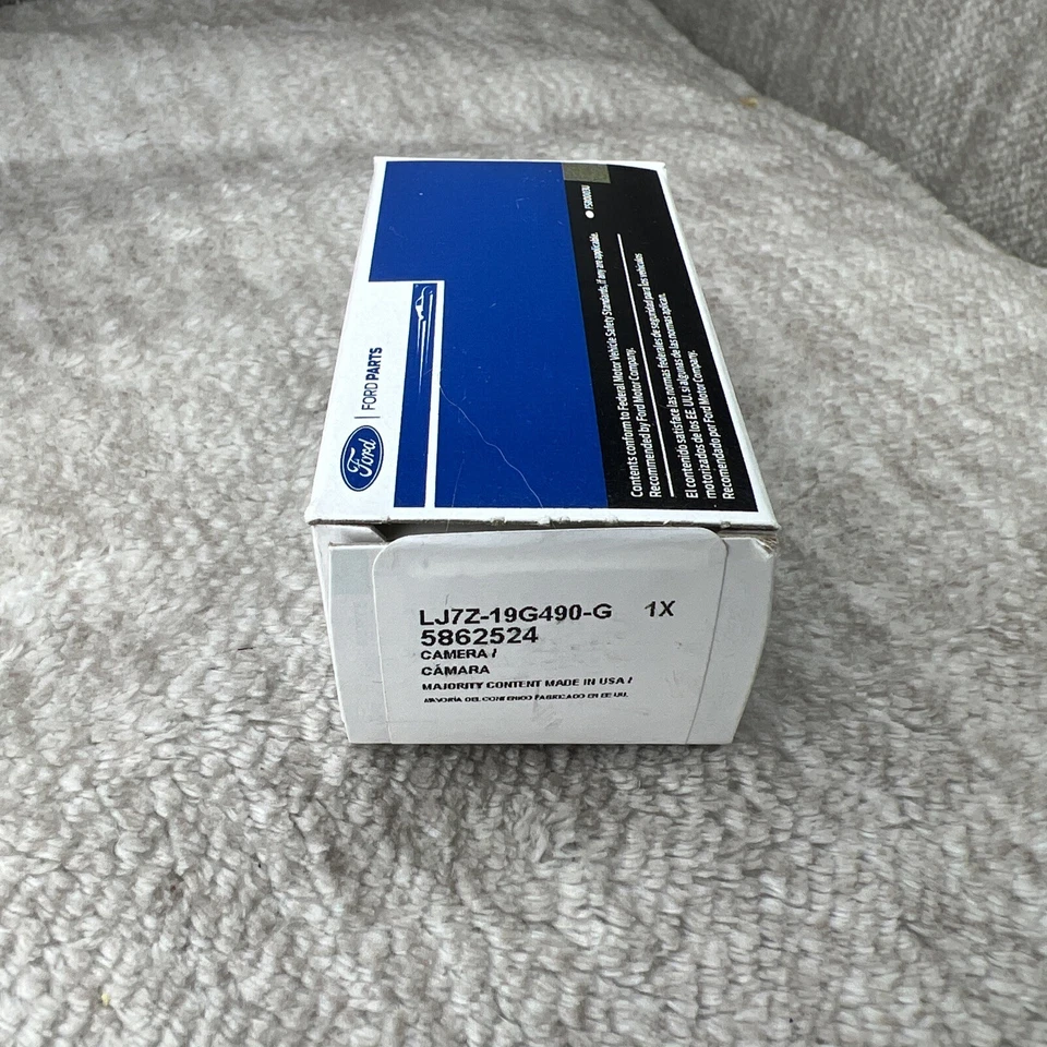 New OEM Genuine 2020-2023 Lincoln Corsair Rear Backup Camera LJ7Z-19G490-G - Image 1 of 4