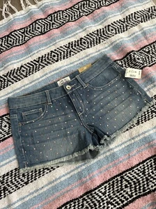 NWT AERO Aeropostale Juniors Bling Jean Shorts Punk Emo 3/4 Cut Off Festival - Picture 1 of 6