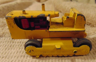 Matchbox Lesney King Size K-3, D9 CATERPILLAR TRACTOR, CAT. Metal wheels. - Image 1 of 4
