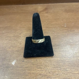 10k Gold Band Ring #109603-1 MGC - Picture 1 of 6