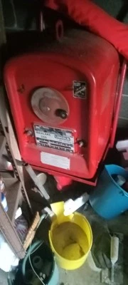 Soldador de arco eléctrico Lincoln AC-250 AC, transformador, viene con la plataforma Foto 1 de 3