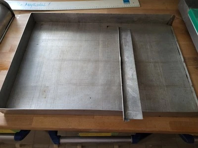 3 Alubackblech 60x40x4 cm mit Vorstellschine  - Bild 1 von 2