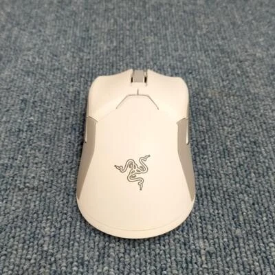 Razer Viper Ultimate Wireless Gaming Mouse White Good Condition Used - Image 1 of 4