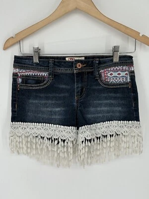 L.E.I. Juniors Ashley Lace Hem Aztec Patch Denim Blue Sz 3 Jean Shorts W4 - Image 1 of 4
