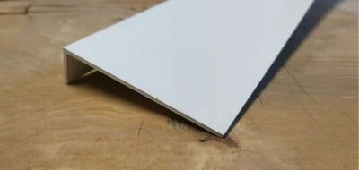 Ángulo de aluminio perfil L blanco mate RAL 9016 con recubrimiento en polvo