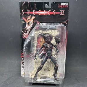 McFarlane Toys Movie Maniacs Species 2 Patrick Eve Sci-Fi 1998 - NIB - Picture 1 of 4