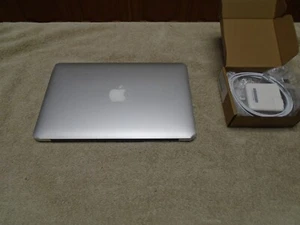 Apple Macbook Air 11" Mid-2013 i5-4250U 1.3 GHz 4GB 128SSD Model A1465, Good!! - Picture 1 of 16