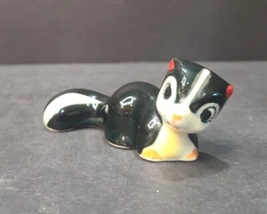 Skunk Animal figurine Black and white - Handpainted - Picture 1 of 8