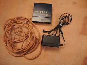 Netgear EN104TP 4-Port 10BaseT Ethernet Hub with Uplink Button & Power Supply - Picture 1 of 7