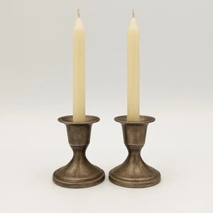 Juego de 2 mini candelabros plateados vintage pátina atemporal y detalle de cuentas - Imagen 1 de 7