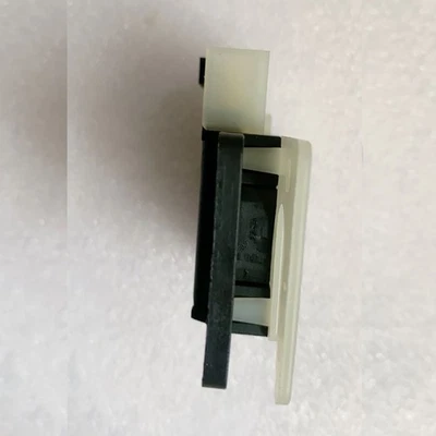 Interruptor de luz de freno 15038393 para Chevy Suburban Buick Rainier Cadillac Escalade Foto 1 de 4