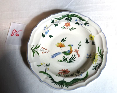 86- GIEN. Modèle oiseau du paradis. Assiette creuse D 25 cm - Photo 1/4
