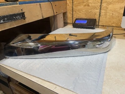 Extensión de parachoques cromada del lado del conductor delantero para Toyota Tacoma TO1004165 1998-2000 Foto 1 de 4