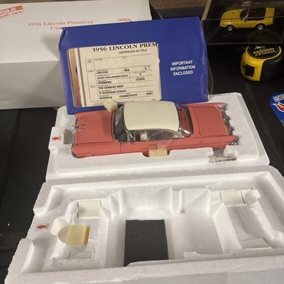 Lincoln Premiere 1956 Danbury como nuevo cupé coral caja título 1:24 Foto 1 de 4