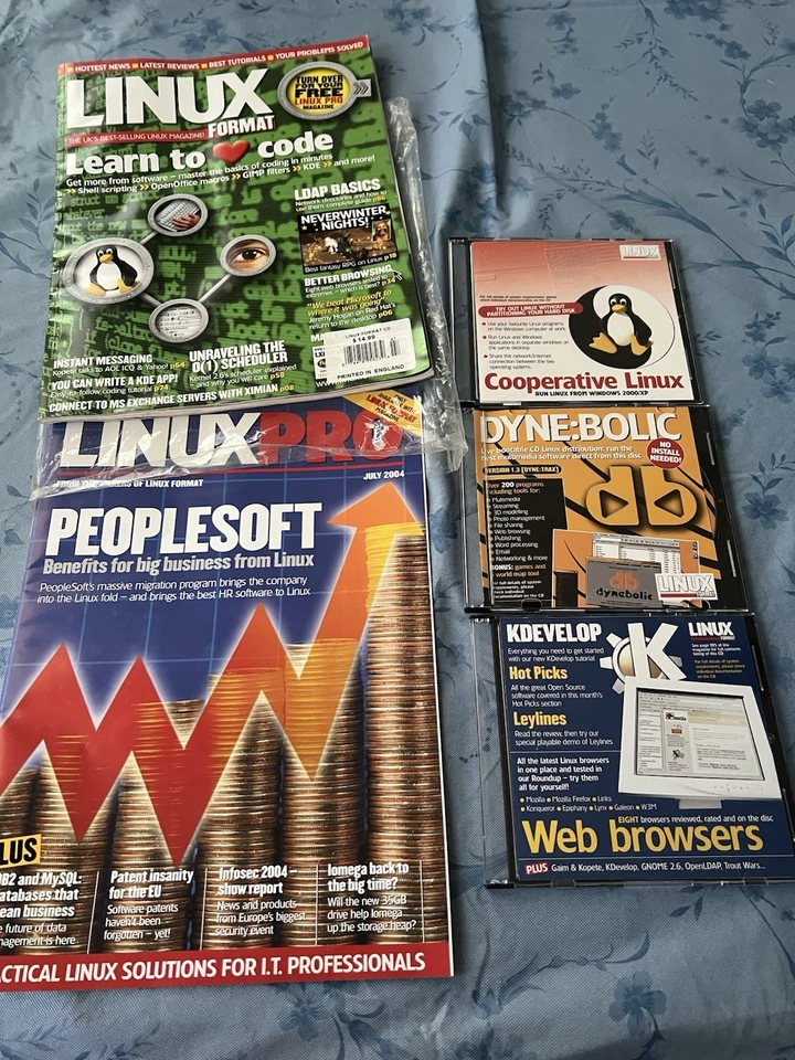 Linux Magazines And 3 Coding And Web Design CDs - Image 1 of 1