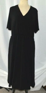  NWT H&M Black Flowy V-Neck Dress Women's Size L  - Picture 1 of 3