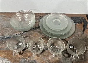 Vintage Arcoroc USA 20 pc Clear Glass Dinnerware Place Setting for 4 - Picture 1 of 7