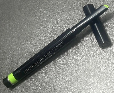 CHRISTIAN DIOR DIORSHOW PRO LINER WATERPROOF BEVEL-TIP EYELINER # 456 MATTE LIME - Image 1 of 3