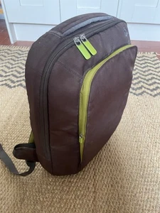 Belkin Core Sac à Dos Ordinateur Portable pour Ordinateur Portable 15” Marron/Vert - F8N052 - Photo 1/5
