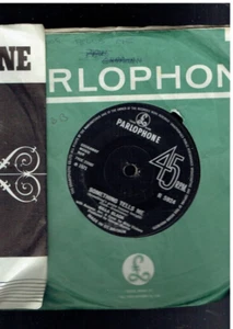 CILLA BLACK SOMETHING TELLS ME/LA LA LA LU 1971 7 INCH VINYL SINGLE - Picture 1 of 1