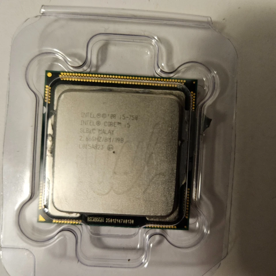 Procesador Intel Core i5 750 2,66 GHz cuatro núcleos (BX80605I5750) Foto 1 de 1