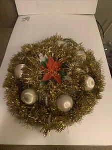 Retro Mcm Tinsel Christmas Wreath Gold Poinsettia Satin Ornaments Vintage - Picture 1 of 4