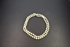 ca. 82 cm lange Zuchtperlenkette, Perl. Durchmesser 8 mm gleichlaufend, Nachlass - Bild 1 von 3