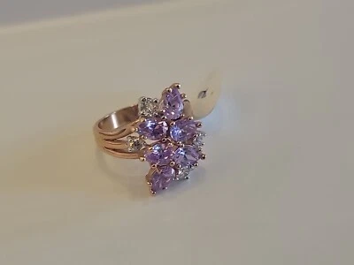 Anillo racimo relleno de oro amarillo de 14k piedras de tanzinita y 4 piedras blancas circonita talla 9 Foto 1 de 4