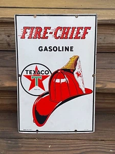 ORIGINAL 1947 TEXACO Gas & Oil Fire Chief Pump Plate Porcelain Sign, Fire Helmet - Picture 1 of 18
