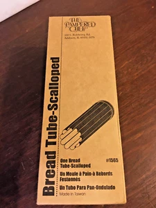 The Pampered Chef Brotrohrform geräuschelt (Neu) - Bild 1 von 4