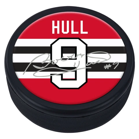 Bobby Hull #9 Chicago Blackhawks Dome Design Player Puck w/Replica Signature Cover