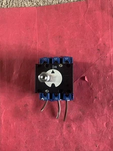 Kraus & Naimer KG41 Disconnect Switch 40 Amp 600V 3 Pole Din Rail Mount Used - Picture 1 of 6