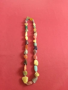 Nachlass,Ausgefallene Kette aus Naturstein viele Farben, L 39 cm , Einzelstück  - Bild 1 von 7