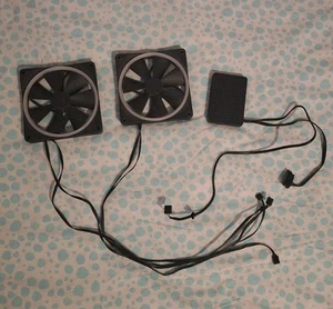 NZXT RGB Fan Controller Mit 2 Lüfter - Bild 1 von 4