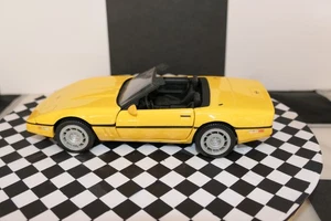 Franklin Mint 1986 C3 Yellow Corvette Convertible. - Picture 1 of 15