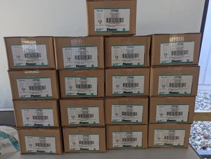 LOT: (17) Panduit CFP4EI Mini-Com Faceplate Classic Series Single Gang 4 Module - Afbeelding 1 van 5