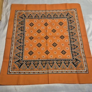 Unisex Paisley Orange & Schwarz Bandana Gesichtsmaske, Kopftuch, Schal, Armband - Neu!  - Bild 1 von 5