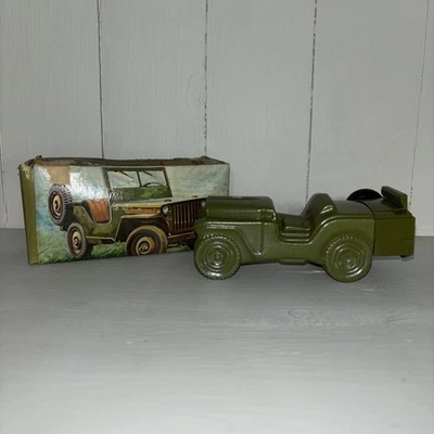 vintage Avon Army Jeep aftershave decanter.  filled with Wild Country aftershave - Image 1 of 2