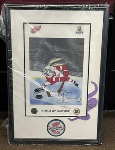 Steve Yzerman Autographed Litho Bugs Bunny Signed Auto Framed New Stanley Cup - Picture 1 of 4
