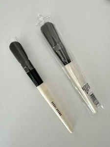Bobbi Brown Powder Brush RRP125 - Picture 1 of 6