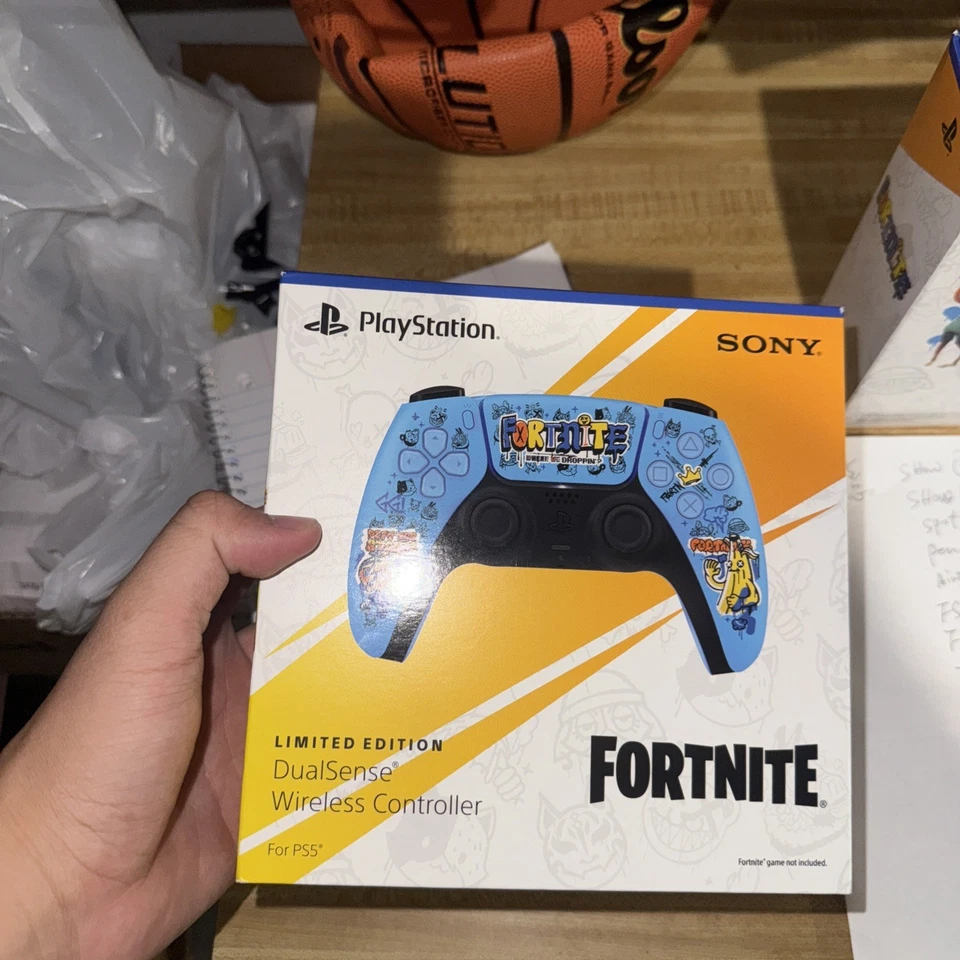 Mando Inalámbrico DualSense - Fortnite Edición Limitada - Totalmente Nuevo - Playstation 5 Foto 1 de 3