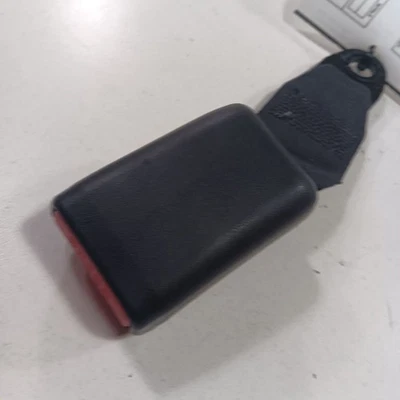 Cierre de hebilla del cinturón de seguridad trasero del pasajero derecho Kia Sorento 2018 2017 2016 Foto 1 de 4