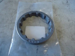 YAMAHA FUERABORDA F300-F350 UNIDAD INFERIOR CAJA DE CAMBIOS CARCASA TUERCA PORTADORA 6AW-45384-00-00 - Imagen 1 de 1