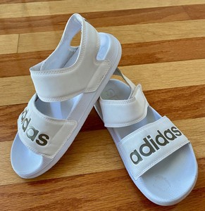 Las mejores ofertas en Sandalias para mujeres Adidas Adilette Blanco | eBay