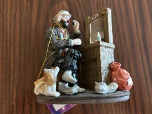 EMMITT KELLY, Jr. CLOWN DRESSING ROOM FIGURINE COLLECTIBLE w/TAG - Picture 1 of 2